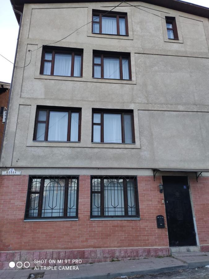 Studio In The Center City Kischinau Exterior foto